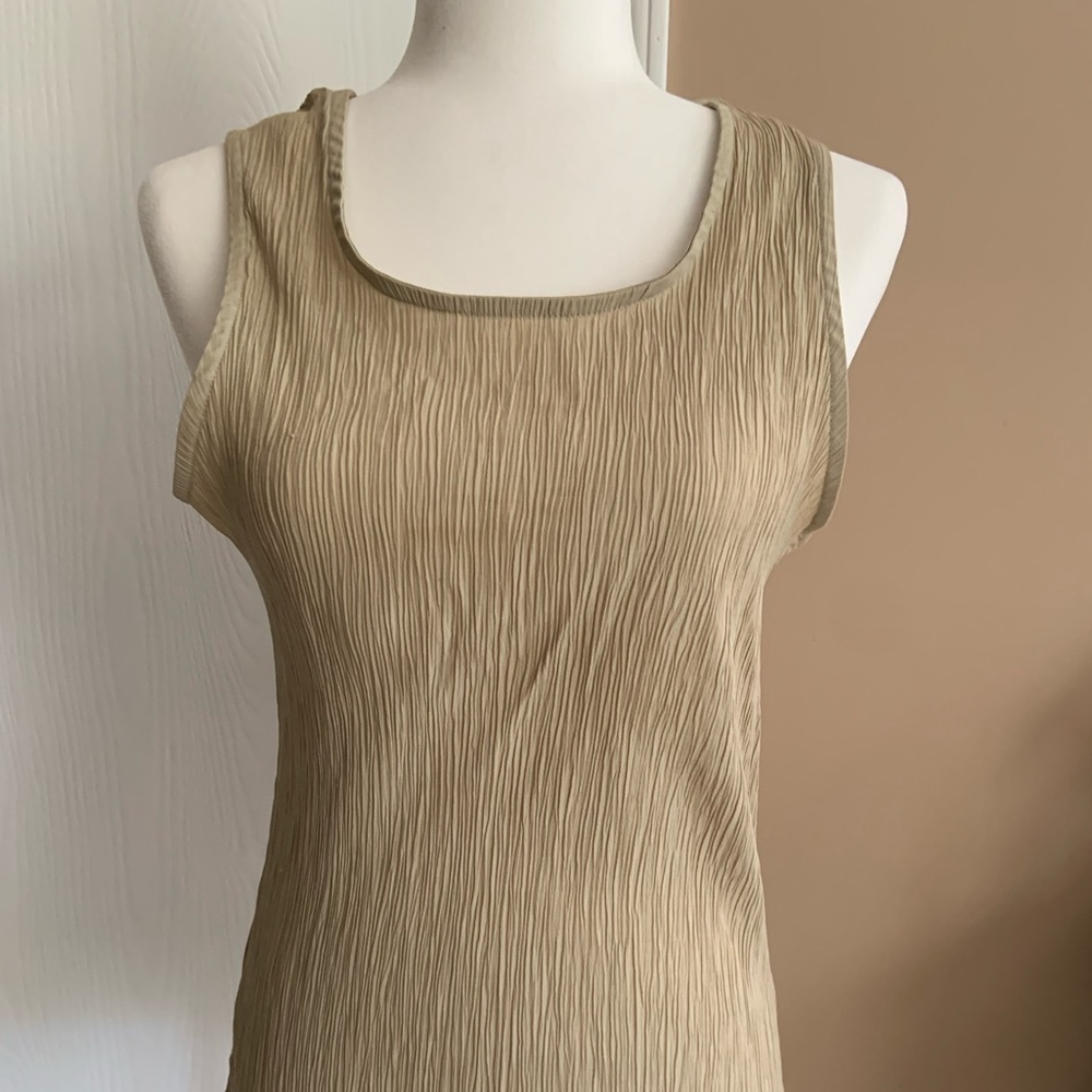 Islander Tan Tank